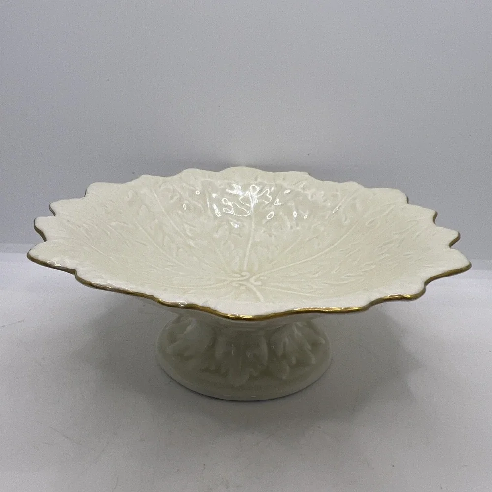 Crown Classics Japan Whitehall Leaf Pattern‎ Compote Pedestal Candy Dish Bowl